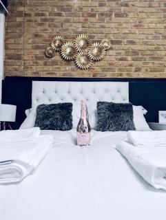 Duke and Duchess Apartments and Rooms - Private in Room Hot Tub Suites - Londra - 5