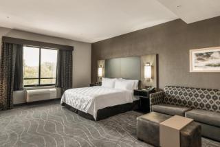 Holiday Inn & Suites Silicon Valley - Milpitas by IHG - Milpitas - 9