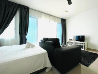 ECOZY SUITE 3 - Trefoil Setia Alam Near Setia City Mall & Setia Convention Centre - 0