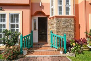 Charming Tagaytay Vacation Home - Tagaytay - 4
