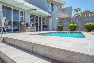 Exclusive Poolside Villa, Humewood - Port Elizabeth - 8