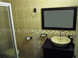 Petra's Country Guesthouse - Vryheid - 3
