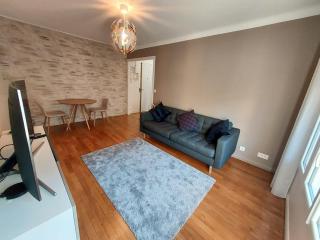 Bel appartement 2 pièces, sortie de métro ligne 8 - Charenton-le-Pont - 8