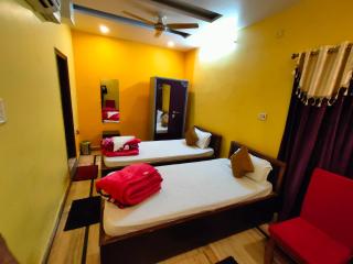 HOTEL SAKET PALACE - 4
