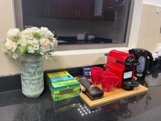 USMANS 1 Bedroom 4 Beds JBR Huge SEA VIEW 120 SQM 2 Balconies - Dubaï - 2