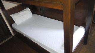 Backyard Hotel - 4