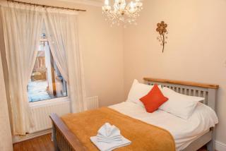 Lennard House - Newport - 1