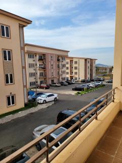 Beautiful Studio Apartment with Wi-Fi, Netflix, PlayStation 4, Kitchen, Supermarket, Pharmacy & Laundry - Abuja - 0