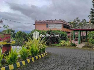 Hotel Makatembo Tomohon Mitra RedDoorz - Pineleng - 2