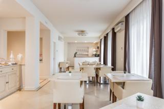 Hotel & Residence Exclusive - Marina di Carrara - 1