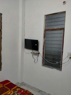 Hotel Alveera - Bijnor - 1