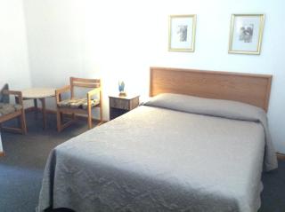 Cedar Vista Motel - 1