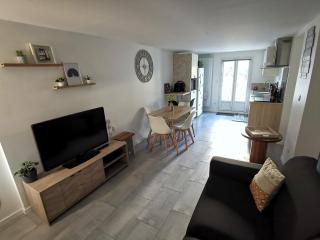 Agréable logis au calme avec jardin entre PARIS et EURODISNEY - Rosny-sous-Bois - 1