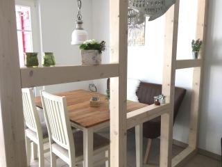 Hygge-skandinavisch-mit-Kamin-und-Sauna - Sierksdorf - 3