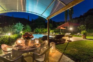 Le Bicocche Farmhouse: Country Stone Villa with Pool in Camaiore between Lucca & Beaches of Versilia - Montemagno - 7