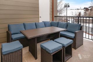 Chic Retreat, Modern, Pool, Hot Tub, Gym - 2