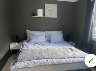 4 Bed Villa - Sleeps 11 - Pets - Parking - Wifi - Mandal - 3