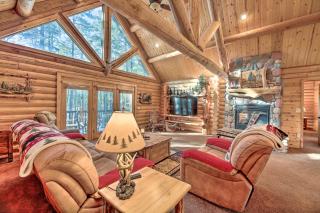 Deck and Grill Rustic-Mod Show Low Cabin - 7