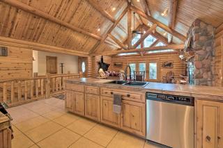 Deck and Grill Rustic-Mod Show Low Cabin - 1