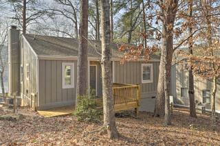 Indigo Cottage with Deck on Lake Arrowhead! - Waleska - 9