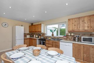 Plas Diwedd - Valley - 3
