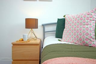 Dock House - 5 Bedroom House - Sleeps 7 - Newport - 4