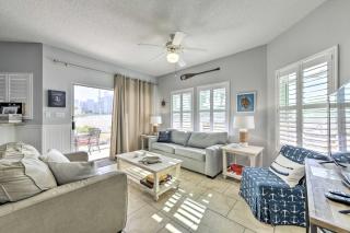 Coastal Condo with Pool - Walk to Destin Beach! - Destin - 6
