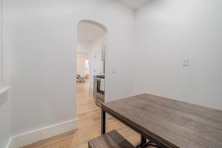 Plush 2-bed apt in Riverside Heights! - Reno - 3