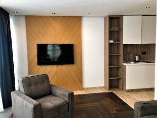 Apart & Spa Zoned - 6