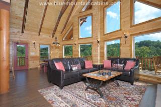 Ridge View Lodge - Nature and Mountain View - Hot tub - Firepit - Yard - Games - 5