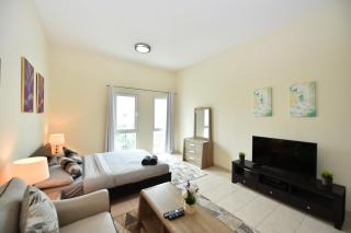 Luxury Escapes - Stylish Studio Vacation Home near Metro - MOG189 DG - Dubai - 0