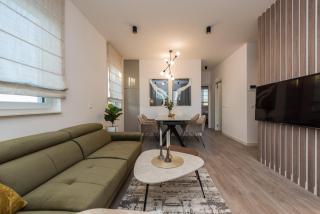 Green Sky Luxury Penthouse Apartment - 4