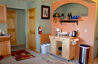 Bay Avenue Inn - 5
