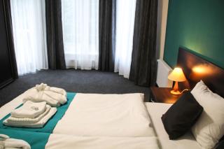 Shelter Hotel - 9