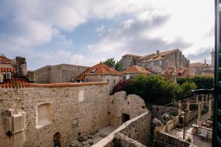 ART DECO CITY WALLS APARTMENTS by DuHomes - Dubrovnik - 4