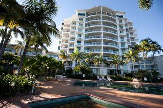 Mariners North Holiday Apartments - 1