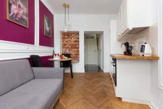 Apartament przy Placu Zamkowym by Noclegi Renters - Warsaw - 4