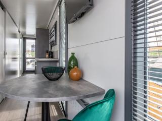 Waterlodge Blue Island on jetty for 4 people - Kamperland - 2