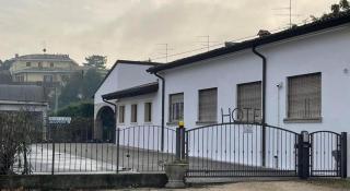 Hotel Al Bosco - Sona - 9