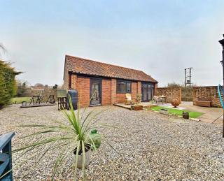 Stunning rural barn Annexe sleeps 2, under 3 miles to Norfolk Coast - Edingthorpe - 8
