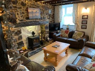 Pwllheli Marina Welsh Cottage by Plas Heli & the sea - 2