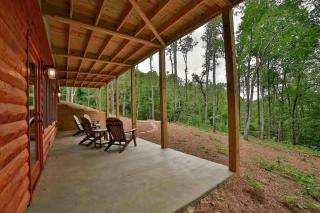 Mountain Hideaway with Hot Tub & Fire Pit - Mineral Bluff - 7