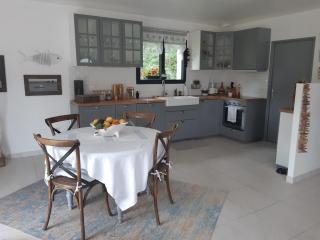 Maison neuve et chaleureuse - 4