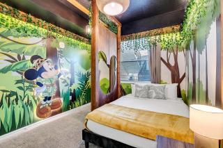 NEW Magically Themed Condo w Pool View - Kissimmee - 4