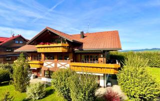 Wunderschöne Wohnung mit Balkon und Blick auf die Alpen - Oberstaufen - 9