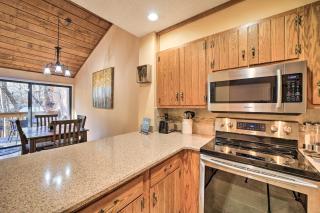 Sunny Sapphire Townhome with Resort Amenities! - Sapphire - 1