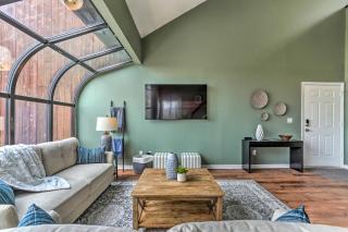 Inviting Vernon Twp Condo with Private Balcony! - 6