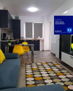 Yellow House Luxury Berceni - Bucharest - 0