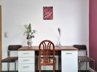 Apartment Bayreuth, Große Ferienwohnung im Haus mit Kunst, 3 Schlafzimmer, Küche, Parkplatz - Bayreuth - 4