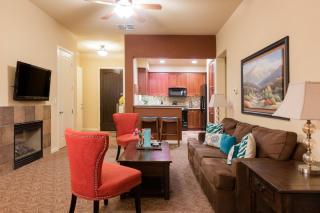 La Quinta Legacy Villas - Luxe Resort Pools with Desert Mountain Views - La Quinta - 3